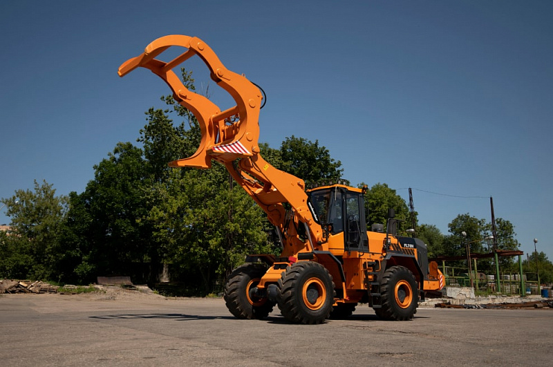 Лесопогрузчик AMKODOR FL70H