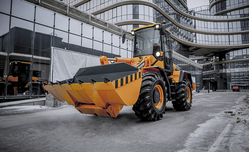 Погрузчик универсальный АМКОDOR W500C