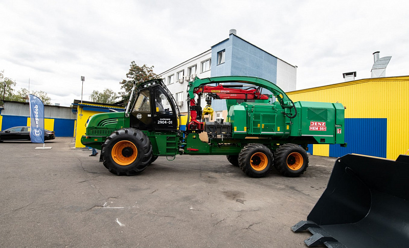 Машина рубильная АМКОДОР 2904-01